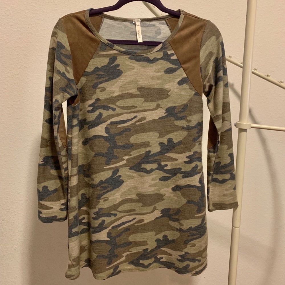 Camo elbow patched tunic